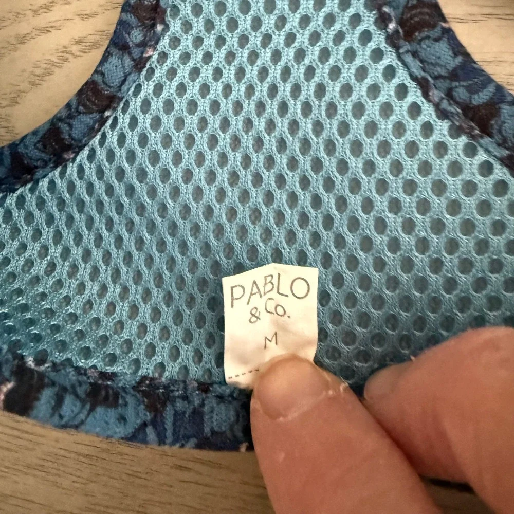 Pablo‎ & Co. Adjustable Dog Harness Size M Shark Attack Blue Print